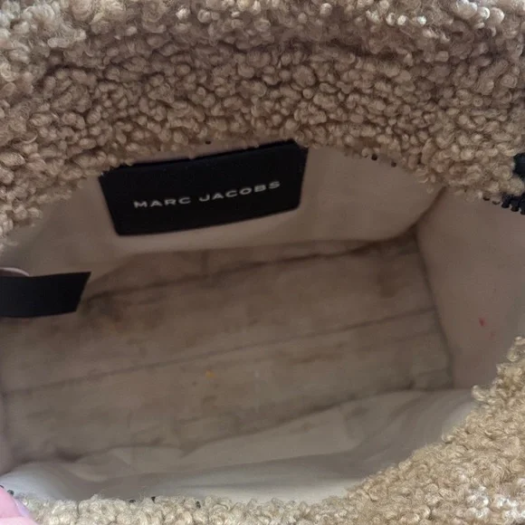 Marc Jacob's - Picture 3 of 5